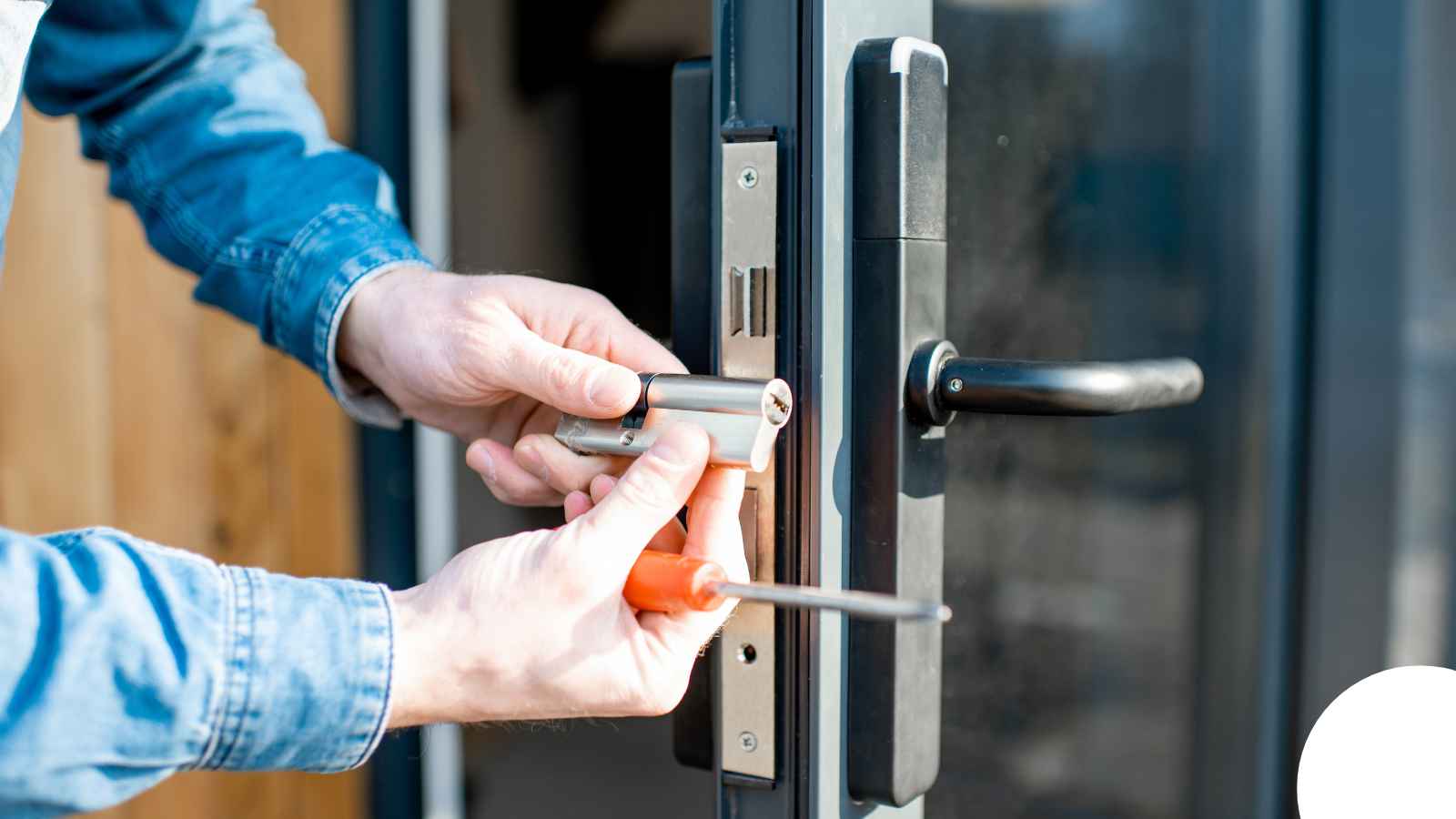 Intercom & Buzzer Entry Systems in Dothan, AL — Dothan Broken Key Extraction Intercom & Buzzer Entry Systems in Dothan, AL — Dothan Broken Key Extraction